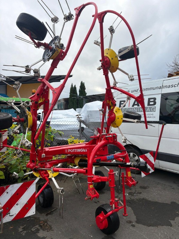 3c1210ab-1be5-466a-8d9a-118134bedf62-Pöttinger HIT 690 N Albir.jpg