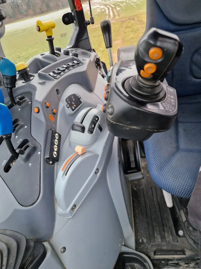 8d83a341-20a2-4904-87aa-76c38f96c376-WhatsApp Image 2026-03-03 at 11.29.44 (1).jpg