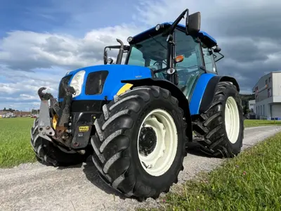 Traktor New Holland T5070