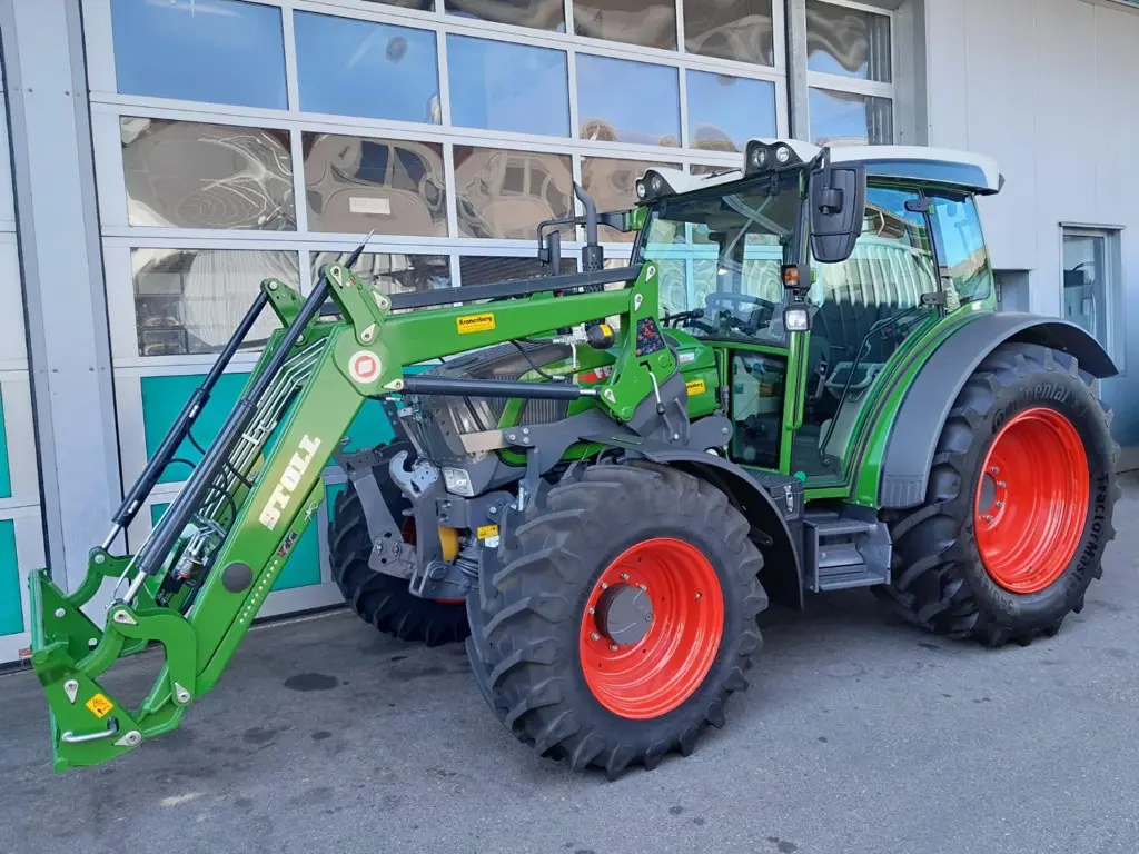 Frontlader Stoll zu Fendt 207 - 211 Gen3 und S3