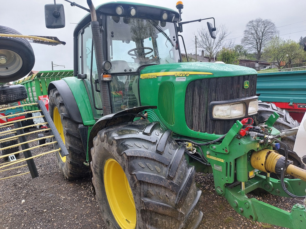 ea4aadde-366e-4994-9475-a6fc6ce22c19-John Deere Bögli 6420 (12).jpg