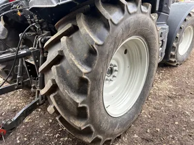 Pneu Mitas 600/65R34 et 480/65R24