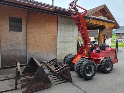 Hoflader Schäffer 4048