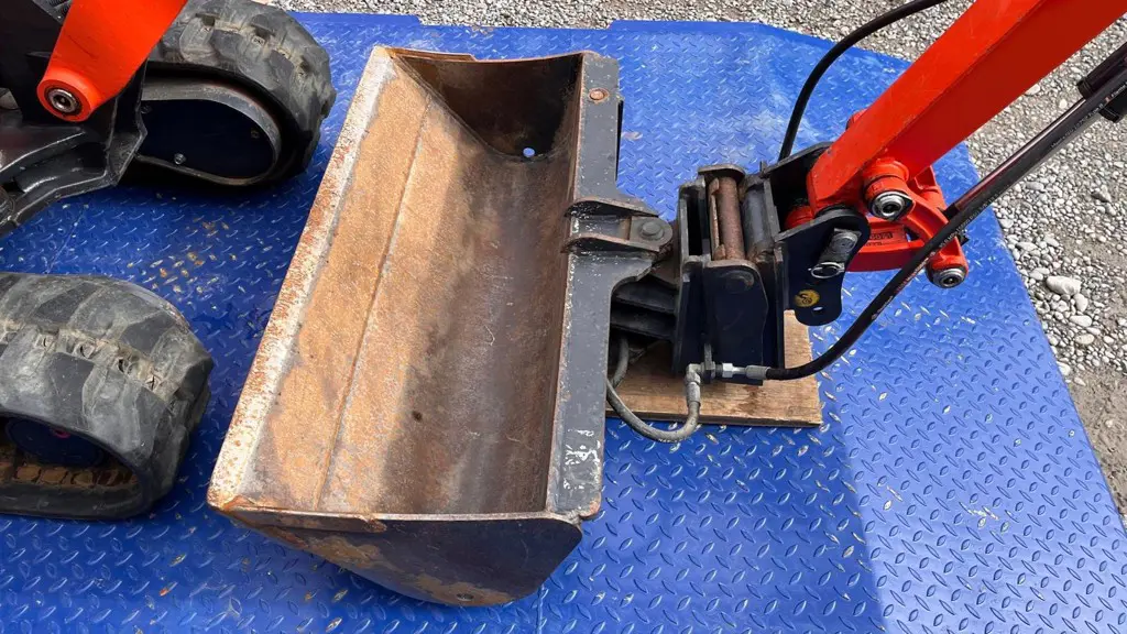 2526f6cb-af2e-4d99-b8b5-6b882139fd26-36462 Kubota Bagger KX019 (4).jpg