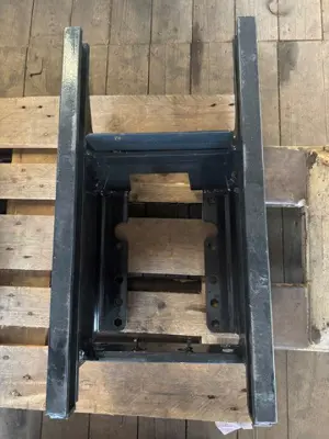 Anhängebock Sauermann HS 300-S4