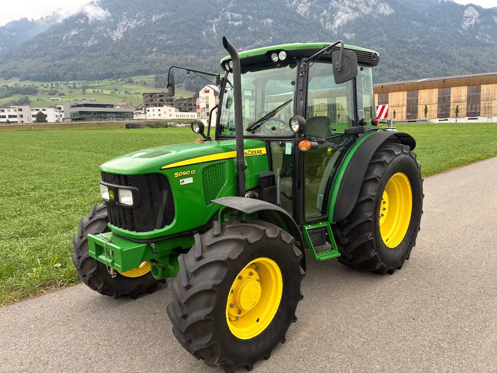 John Deere 5090 G
