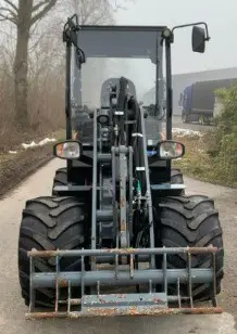 ea08ee75-551a-4458-9528-34c793ae5d2a-Leiserag-Giant-G2700 HD+ 5.jpg