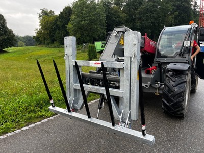 Fliegl, Ballengabel Hydraulisch klappbar