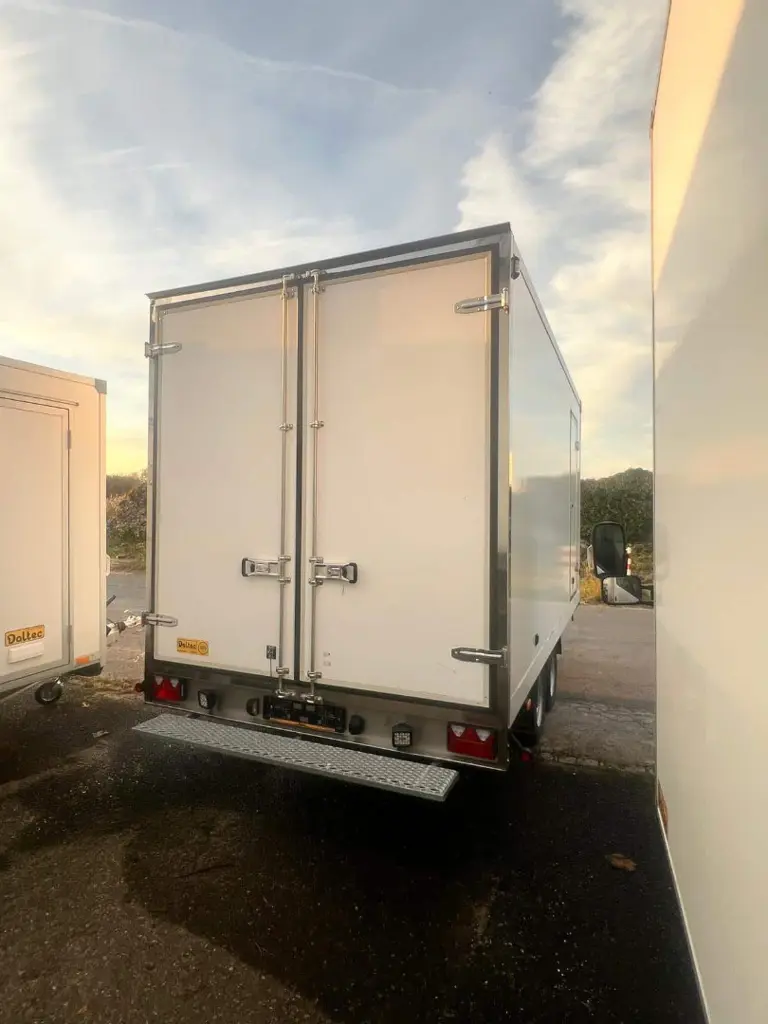 5a81923d-c919-472d-90f9-3958ef44b0be-Daltec Cargo 35 BK FK neuwertig 5.jpg