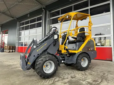 Hoflader Eurotrac W 11-M