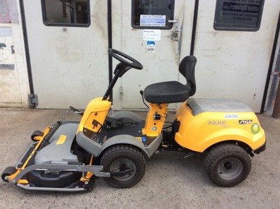 Rasentraktor Stiga P 901 Rasenmäher STIGA 4X2 Park