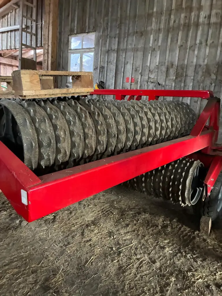 225a8508-cb7d-4846-bbd3-a2486a98fba9-Ackerwalze 6 m breit.jpg