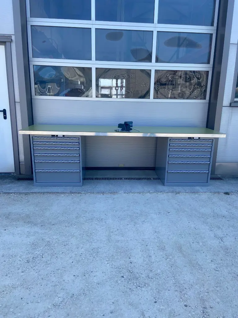 Lista Werkbank mit Schraubstock Nr. 902