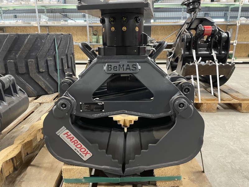 0cac4a76-7112-471c-be10-f67669da966d-Greifer UG 04.JPG