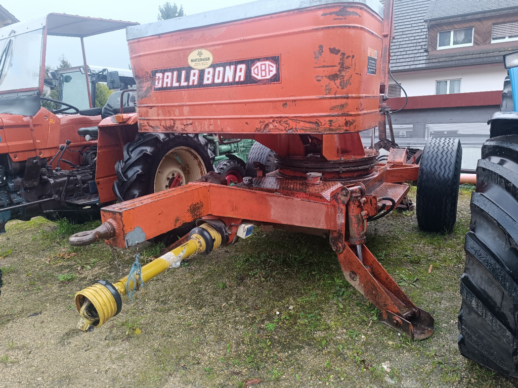 6e28d455-2280-48c1-a391-a78de0cd4a15-Dalla Bona 3.jpg