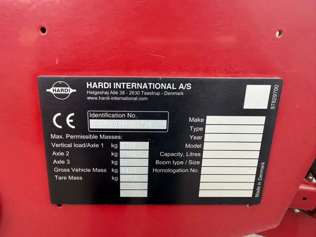 2bdc6aa0-e4c4-45de-9b88-03c683c66e3c-628b82ea-8697-44e1-a9e8-30de592b6df1.jpg