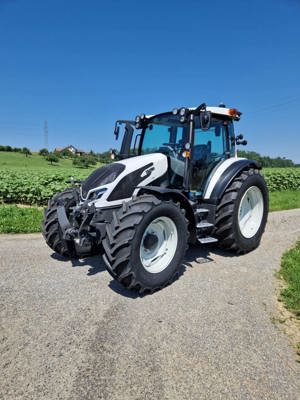 Traktor VALTRA G135 Active