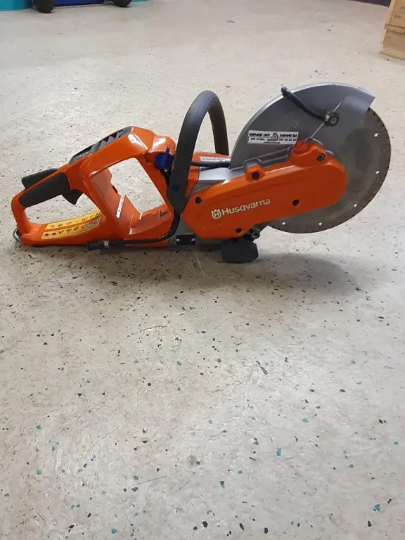 27ca4d32-fcce-42aa-afbc-fbb5cf13c5cb-Husqvarna K535 (2).jpg