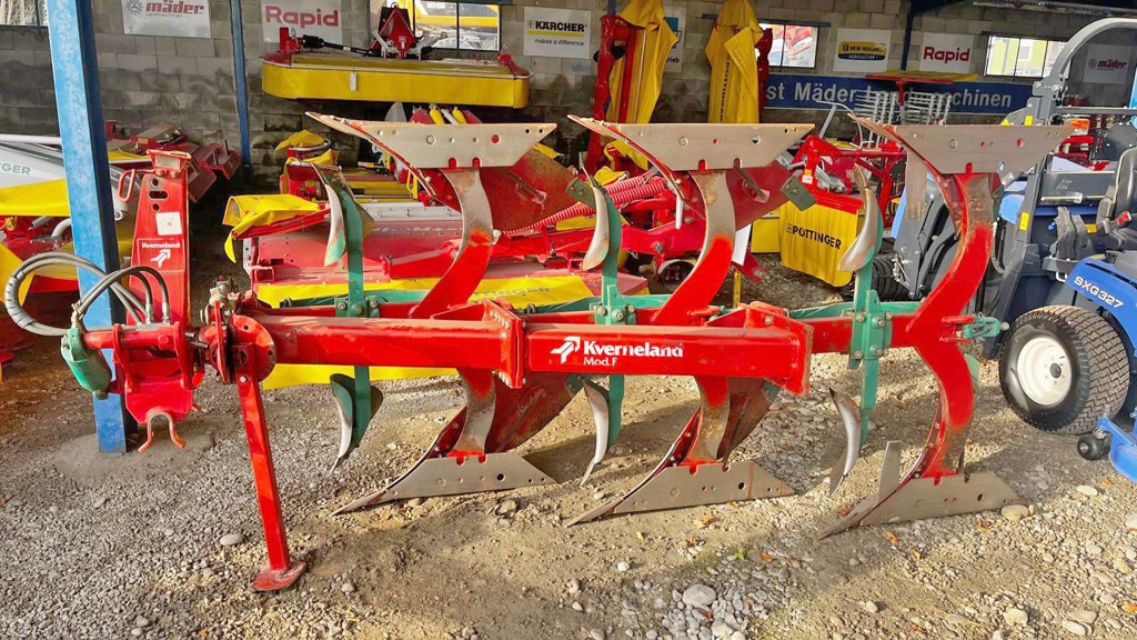 8e99ce02-1350-4844-b679-5f37f5662e59-35828-Kverneland-Pflug-Model-F-80-8-(1).jpg