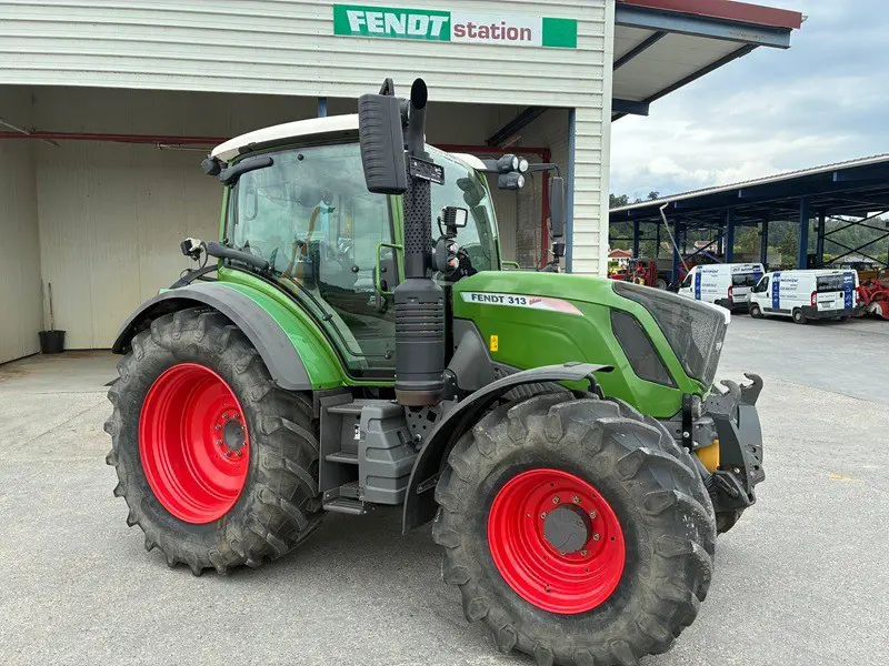 84dd6f78-8f21-475d-9deb-ab2573c63b54-Fendt 313 Vario S4 2.jpg