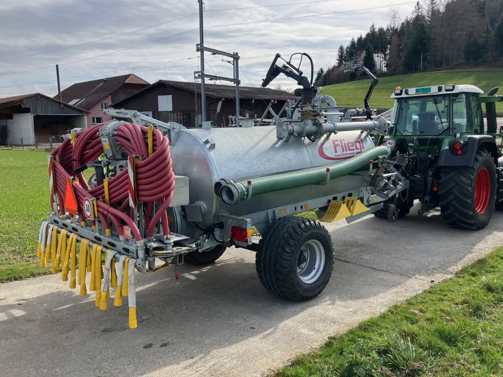 2a0cff48-ef14-49ae-b210-c955bd4535b8-DF Fliegl2.jpg