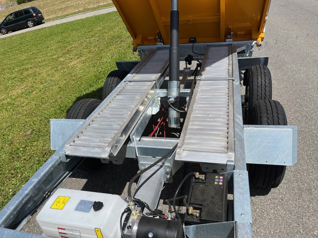 db88257a-ee5e-40c7-84f9-2983a39eba20-RB35 9.png