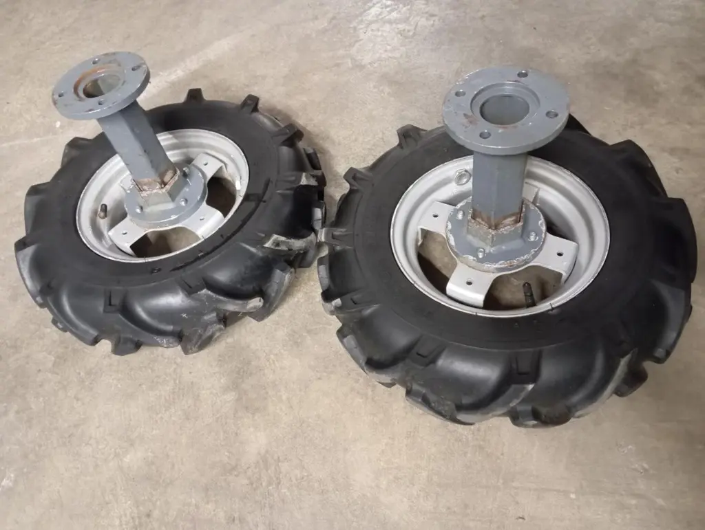 Doppelrad 5.00-10 zu AEBI Motormäher