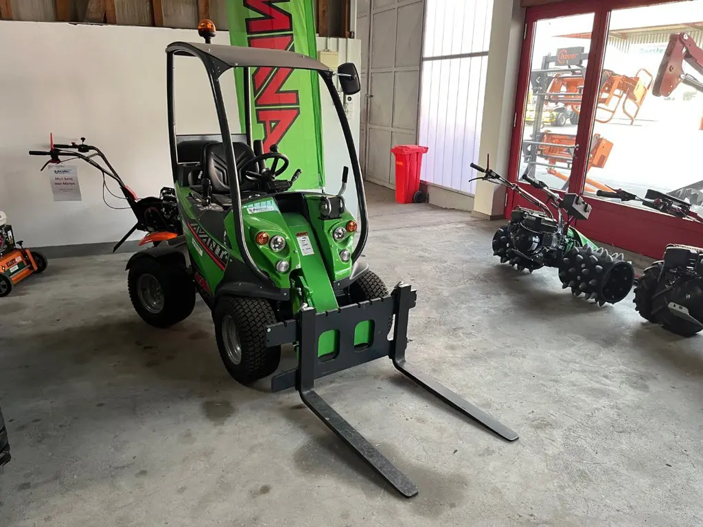 434b94a3-34ec-4362-a88f-a8e65ca3ecb5-Avant 225 2.jpg