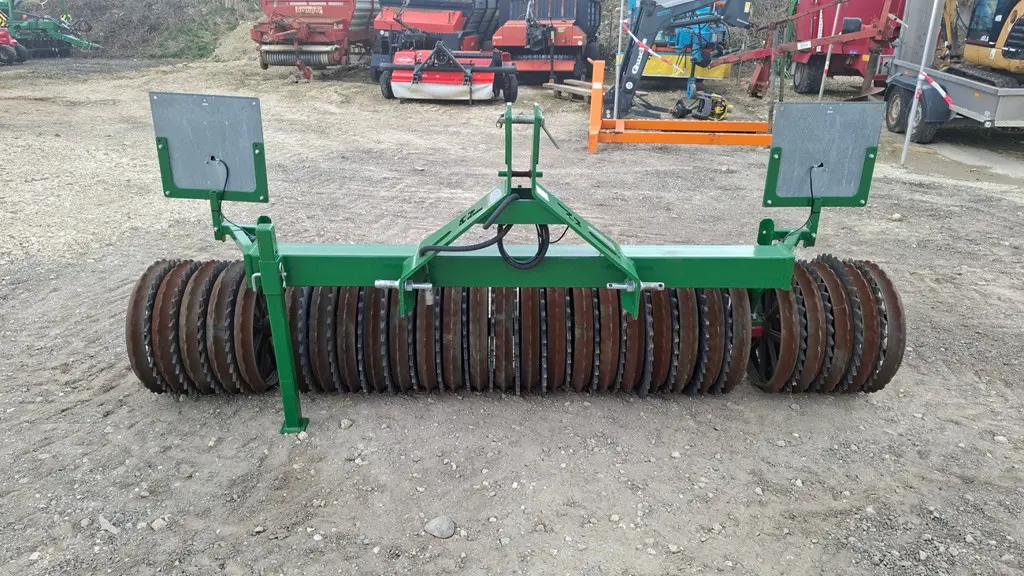 febda4f9-7c45-4bfa-9d87-43c5665ae994-Düvelsdorf Terra Roller 3 (5).jpg