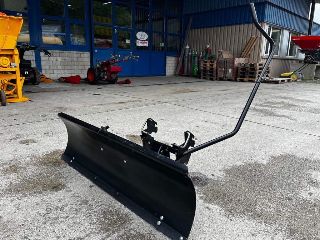 b9827305-0b25-405f-8421-5e8d8ac1f13e-35436 Cub Cadet Schneepflug (2).png