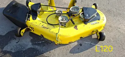Plateau de coupe pour John Deere L120