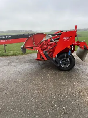 Faucheuse traînée Kuhn