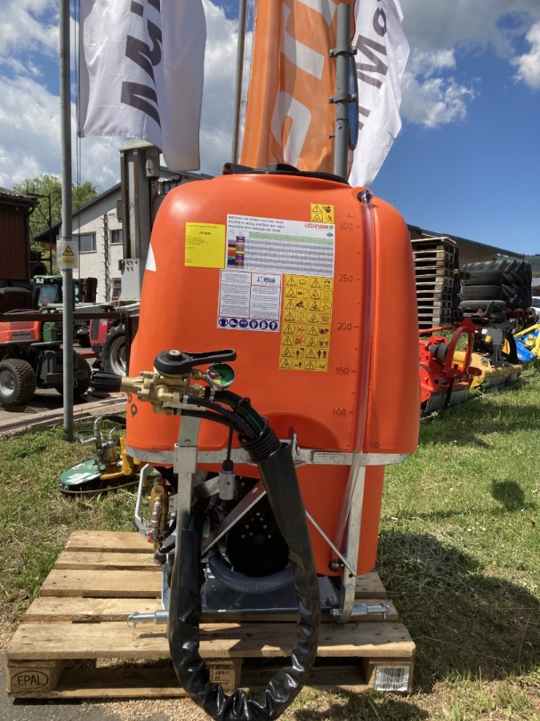 a15869e9-d25e-4ba8-a803-a2b72c17c3ca-Lochmnann 2025.png