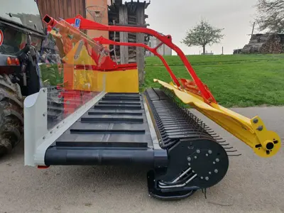 Pöttinger Mergento F 4010 Alpin Bandschwader