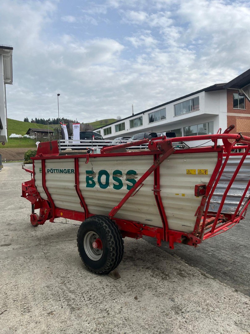 6c1cf5e3-12e5-446e-b36c-5b34b2b862ae-Pöttinger 517 MHE 6.jpg
