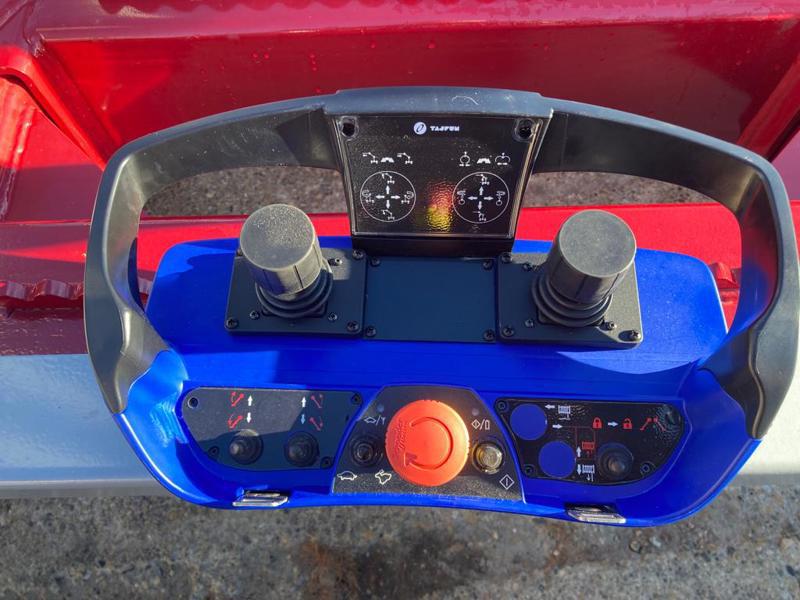 ddc93c25-9877-4c9d-9619-eadb2609d7eb-WhatsApp Image 2023-12-28 à 16.16.33_03b513df.jpg