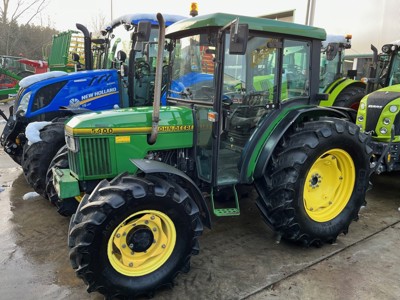 Traktor John Deere 5400 Allrad