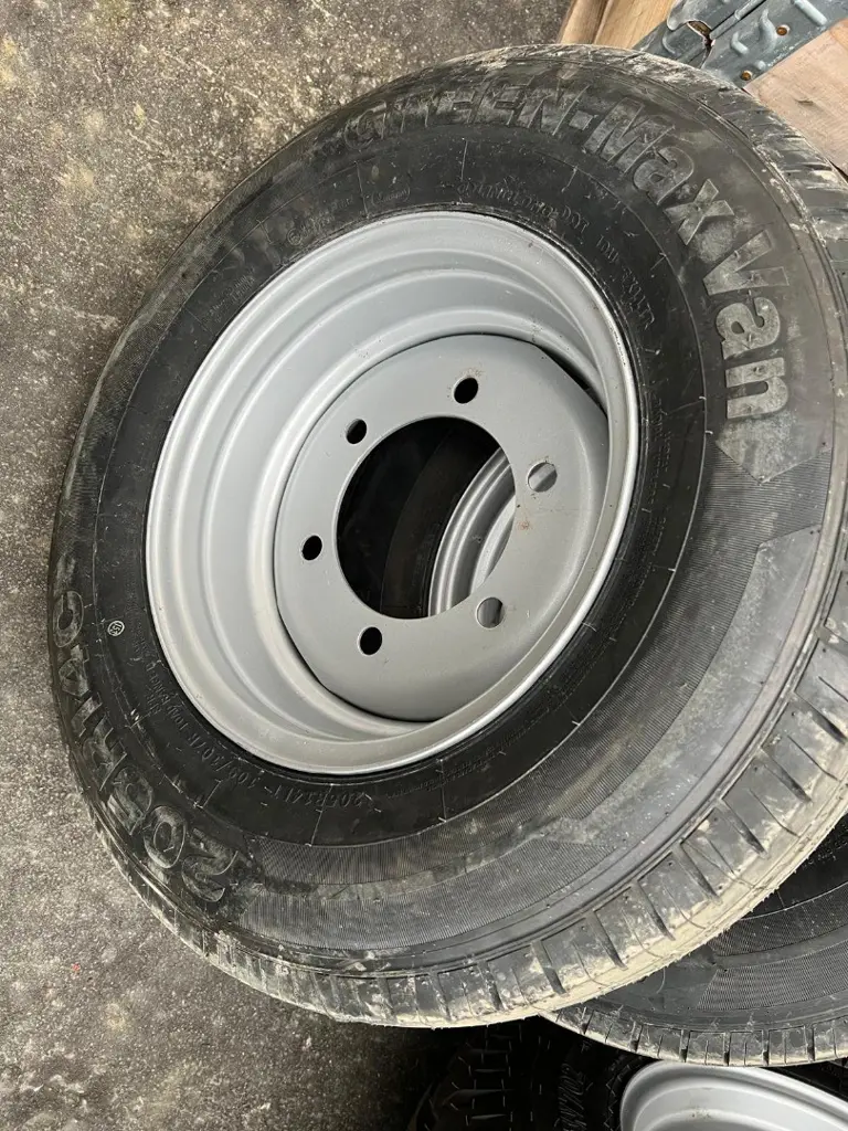 205R14C kpl. Rad