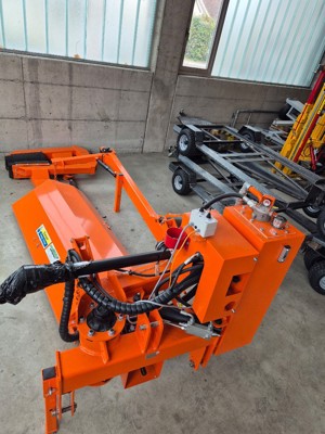 Baumschüttler Tuthill SF81E