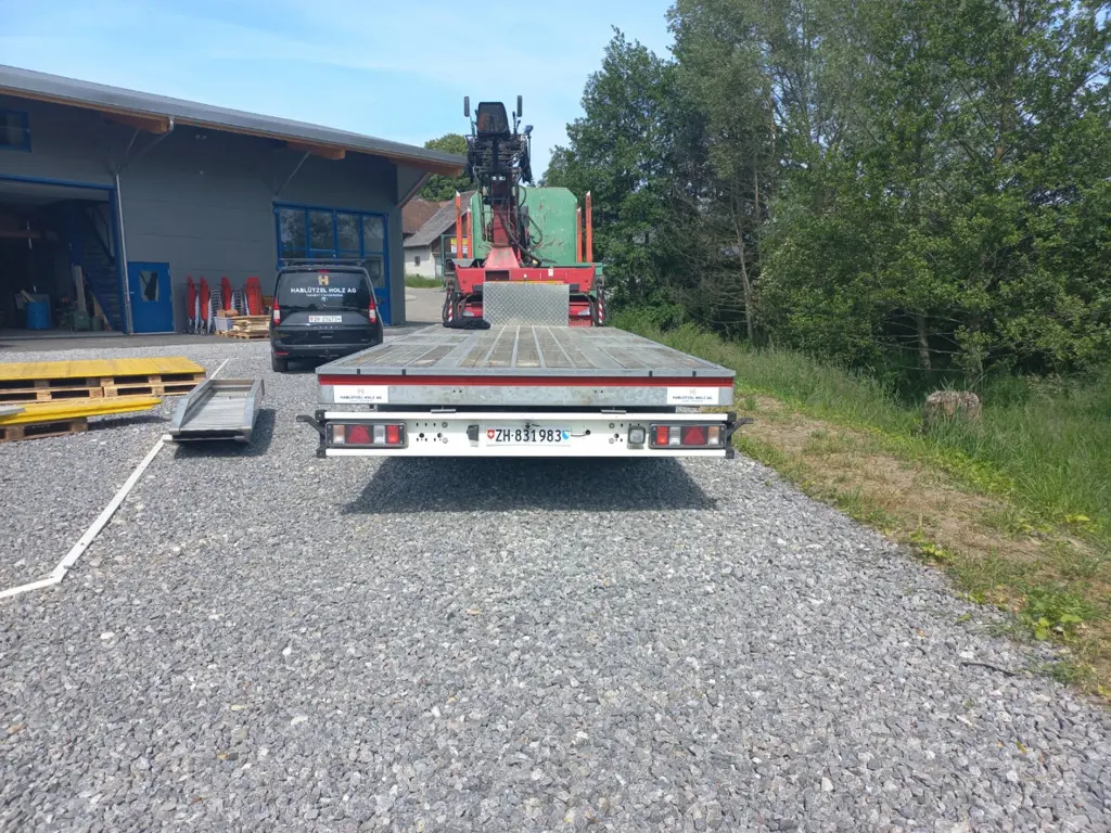 1de254bd-a077-45ea-be84-287b56ec3d32-Anhänger 1.jpg