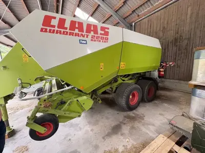CLAAS QUADRANT 2200 RC