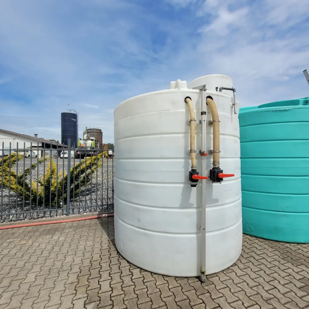 3265cdbd-69ac-4b0e-acb9-4a842697d968-Tank Doppelwandig.jpg