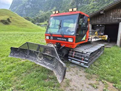 Pistenfahrzeug  Kässbohrer PB 130D