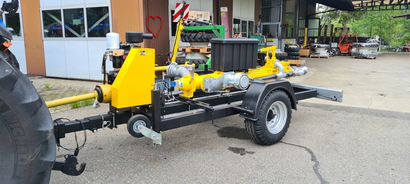 88fd9522-eab7-4313-8063-1df8a39e914b-Pumpenwagen gr. Pumpe Kompr.  90.jpg