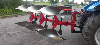 Pflug Dreischarpflug Ott Permanit