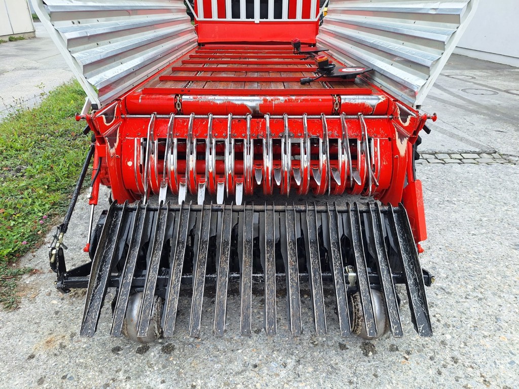 e0abd351-07d3-4137-b61c-cfe67400f162-PHOTO-2025-10-16-10-23-19 1.jpg