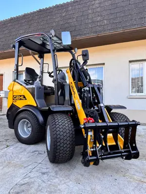 Gehl AL230 Hoflader Radlader Knicklenker