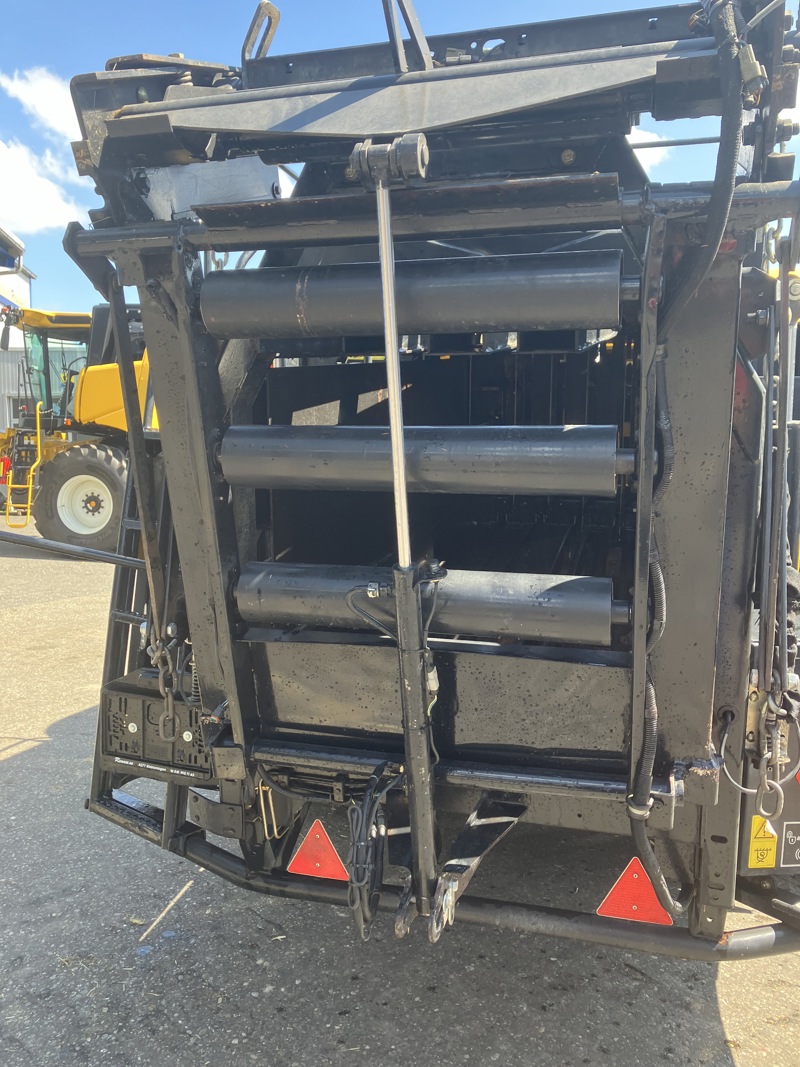 b75aed61-079a-49b5-bdd8-5791c2d97dd6-IMG_0758 1.jpg