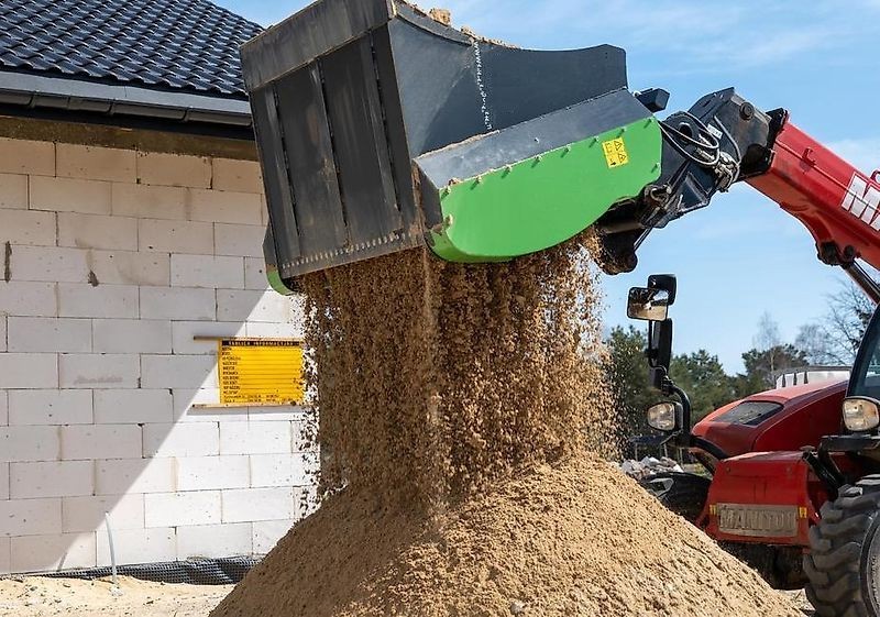 b6131d23-c6cd-49ef-a9f9-76bfbcbb79c8-Siebschaufel an Radlader.png