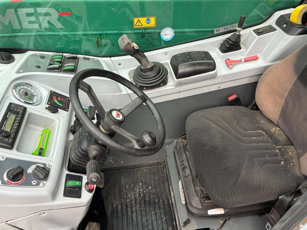 896fc8dc-fa6f-4c3b-b1c9-3c824da71a74-WhatsApp Image 2025-12-09 at 13.50.41 (6).jpg